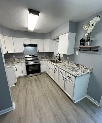 4th image of 428 Marvin Garden St
