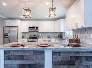 72 Hemlock Dr, Mastic Beach, NY 11951