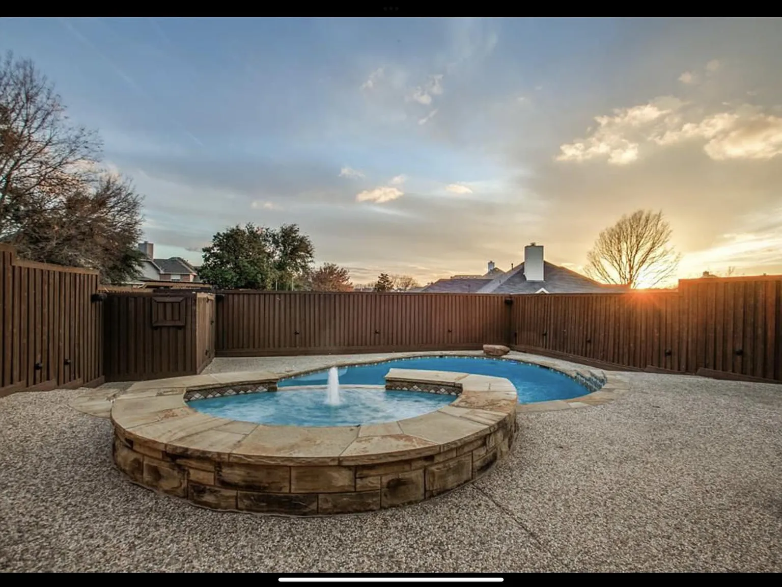 4 bed, 3022 sqft, $4,200 — Photo 2