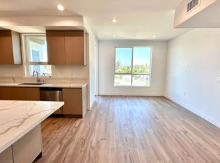 12136 Vanowen St #302, North Hollywood, CA 91605
