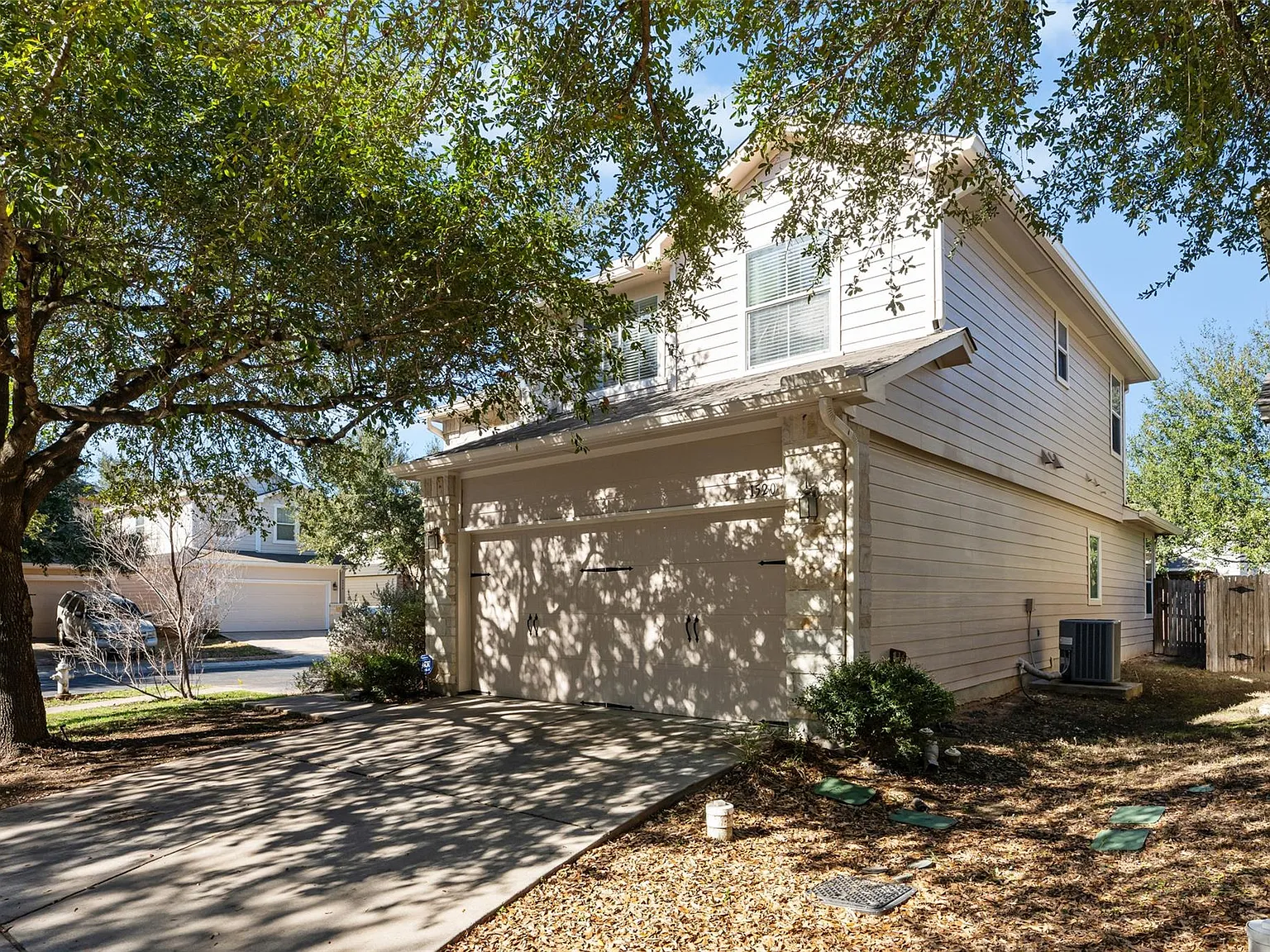 3 bed, 2.5 bath, 1591 sqft, $2,195 — Photo 4