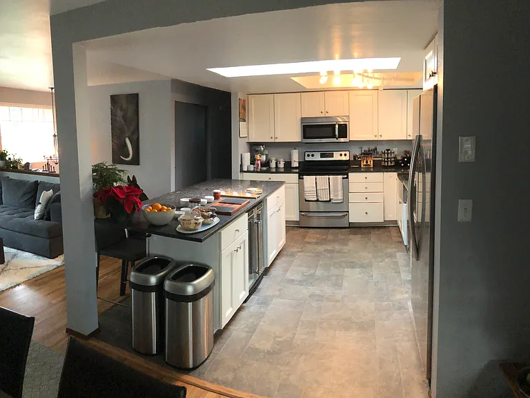 172nd Pl SW — Photo 1
