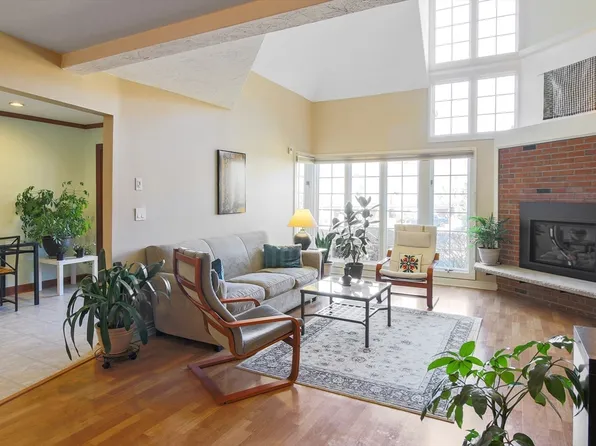 76 S Quinsigamond Ave Unit 6, Shrewsbury, MA 01545