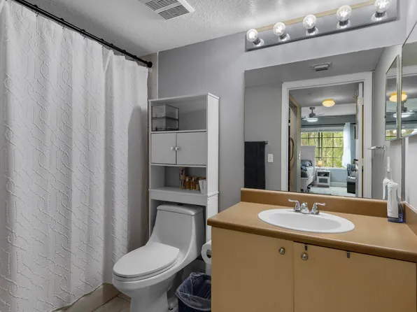4041 San Marino Boulevard #304, West Palm Beach, FL 33409