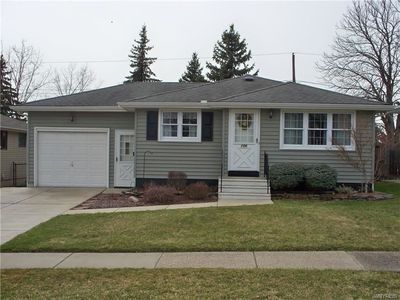 106 Dartwood Dr, Cheektowaga, NY, 14227