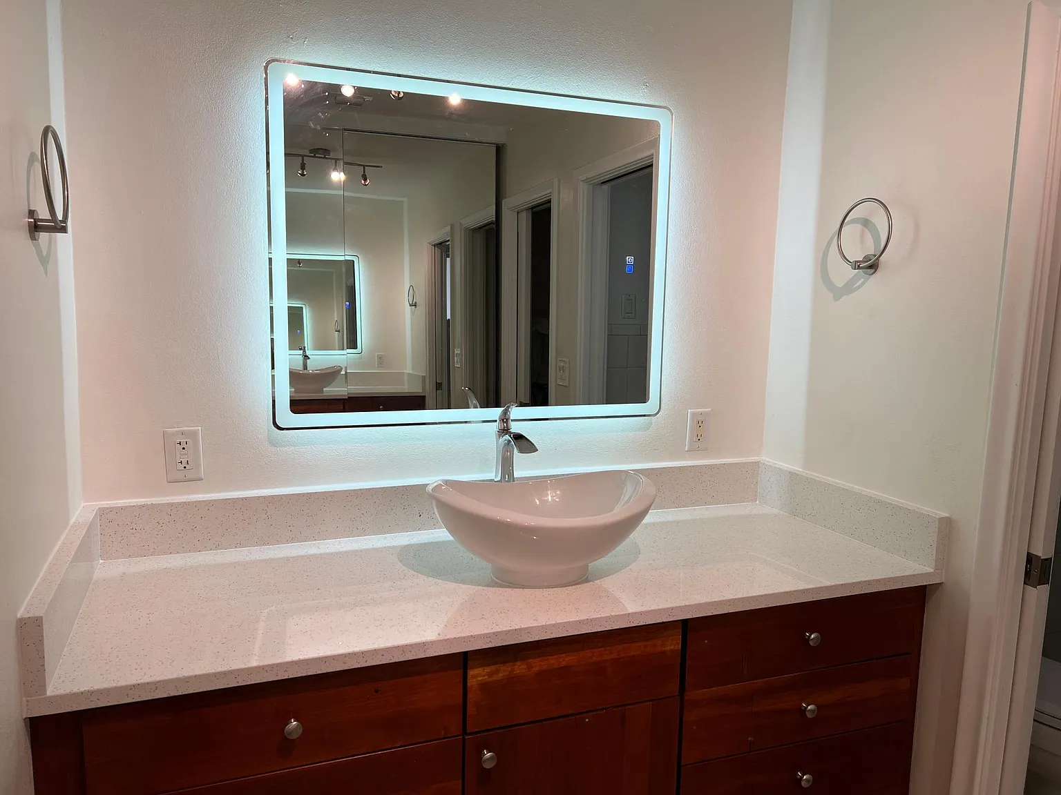 2 bed, 1800 sqft, $5,000 — Photo 4