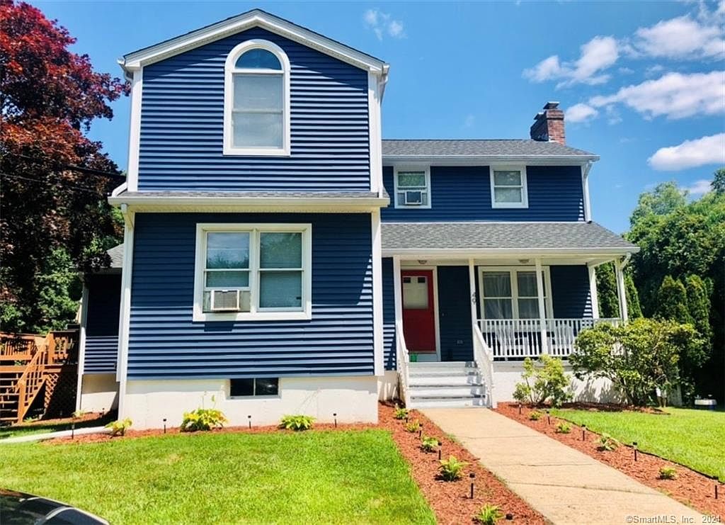 49 Griswold St, Pawcatuck, CT 06379 | Zillow