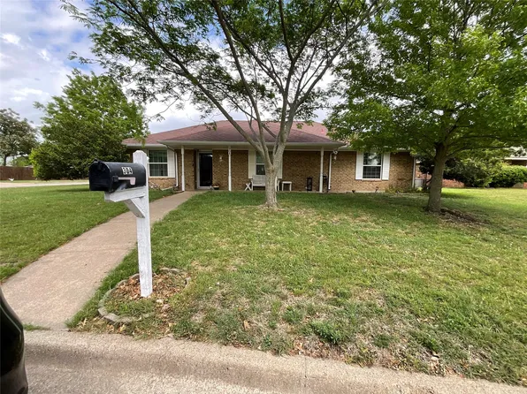 304 Johnston Blvd, Waxahachie, TX 75165