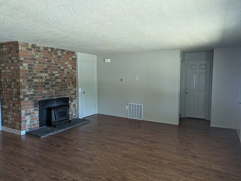 1108 N 16th St — Photo 3