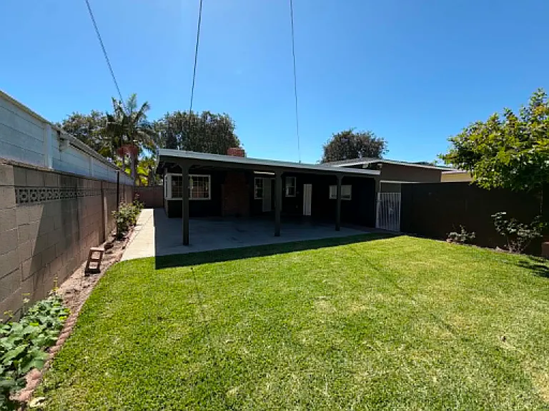 722 S Citron St — Photo 16