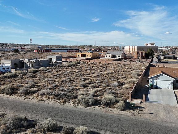 4th image of 1867 12th Ave SE