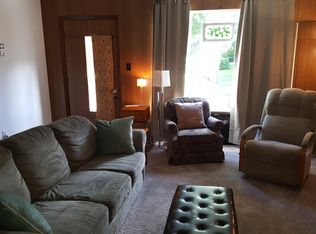 6617 W Mequon Rd, Mequon, WI 53092