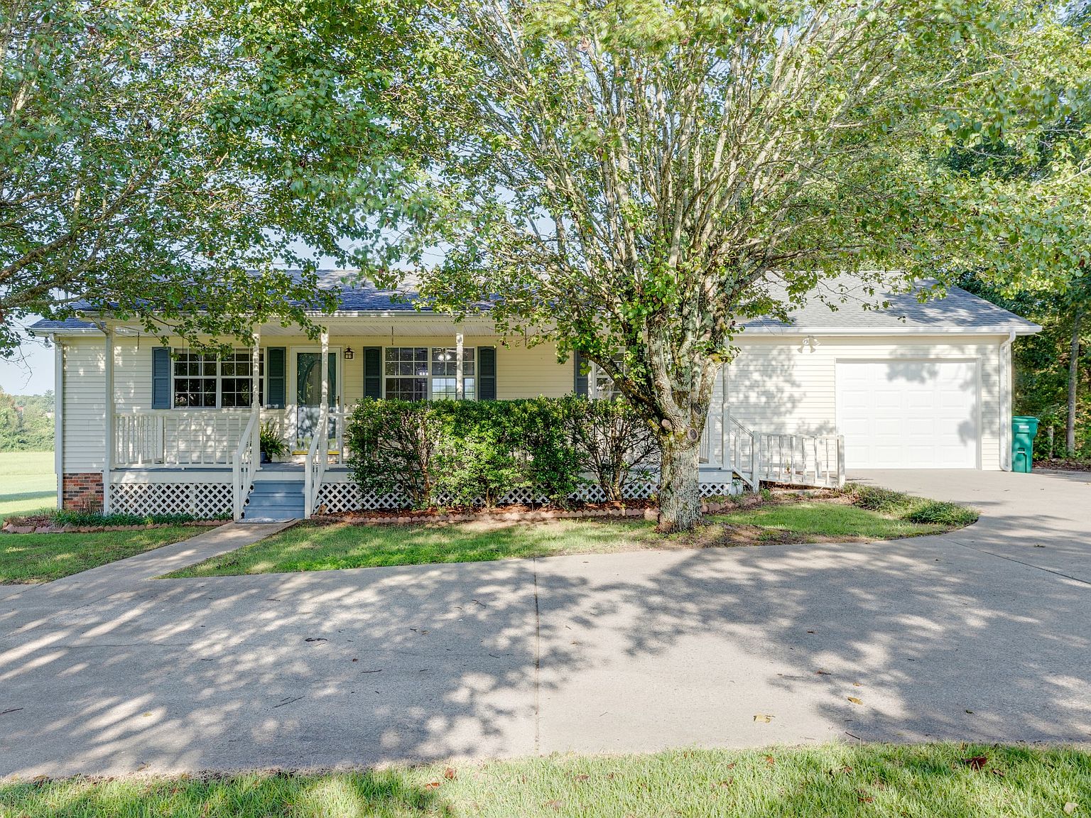 997 Old Nashville Hwy, Mc Ewen, TN 37101 MLS 2559012 Zillow