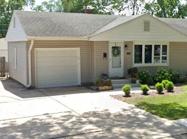 809 Theodore St, Loves Park, IL 61111