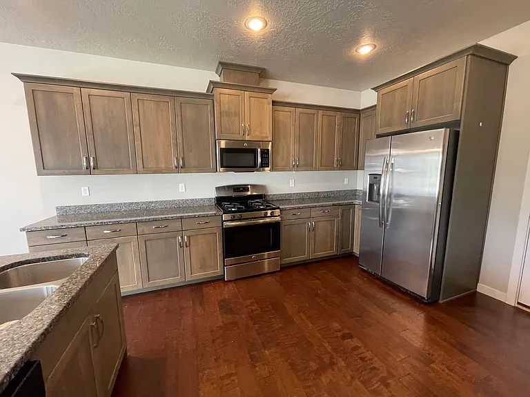 9127 W Tillamook Dr — Photo 6