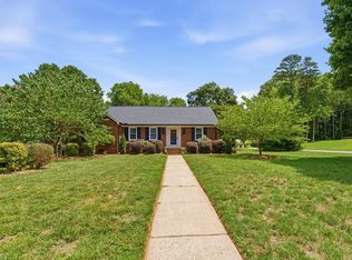 925 Branchwood Dr, Kernersville, NC 27284