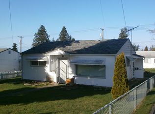 1219 W 10th St, Port Angeles, WA