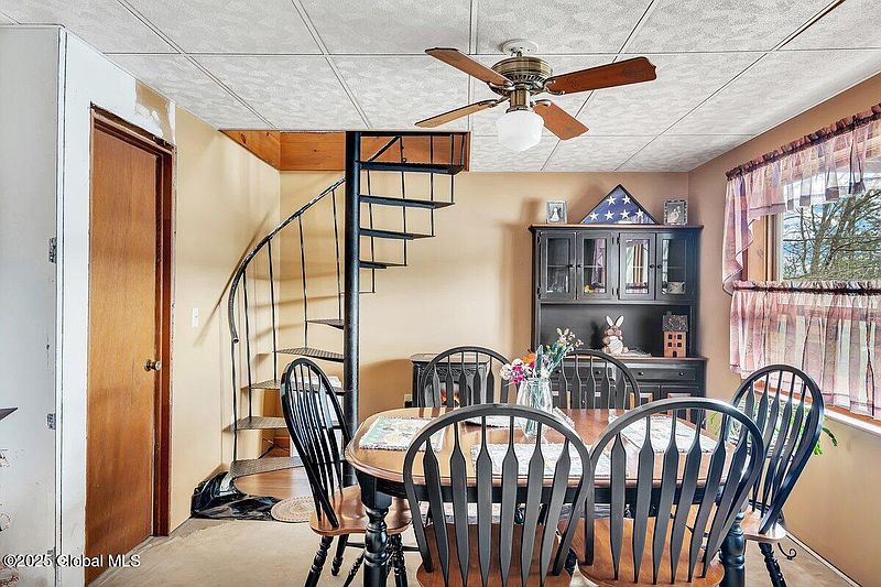 5th image of 1385 Copeland Pond Road