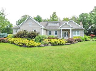 26 Calloway Dr, Auburn, NY 13021