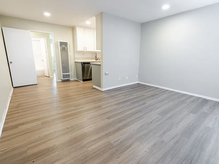 11937 Avon Way — Photo 22