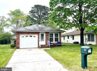 39 Dogwood Rd, Manahawkin, NJ 08050