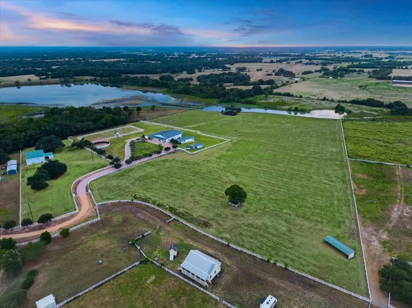 4050 Fm 2714, Round Top, TX 78954
