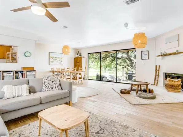 4113 Lakeview Dr, Cottonwood Shores, TX 78657