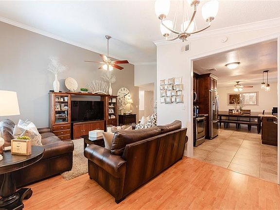 5th image of 3045 N Orleans Way