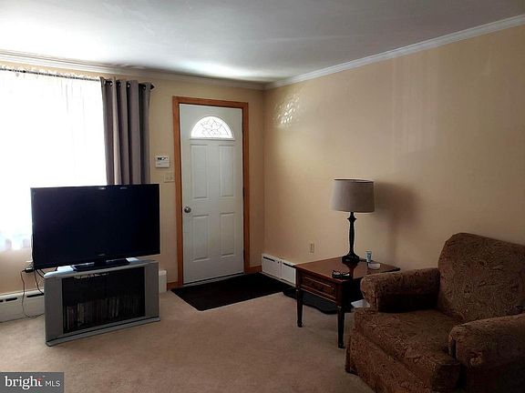 2nd image of 211 S Nichols St
