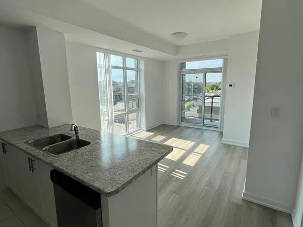 460 Dundas St E #227, Hamilton, ON L8B 0G7