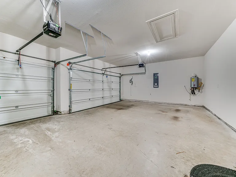 3 car garage