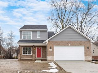 23533 Waterview Dr, New Boston, MI