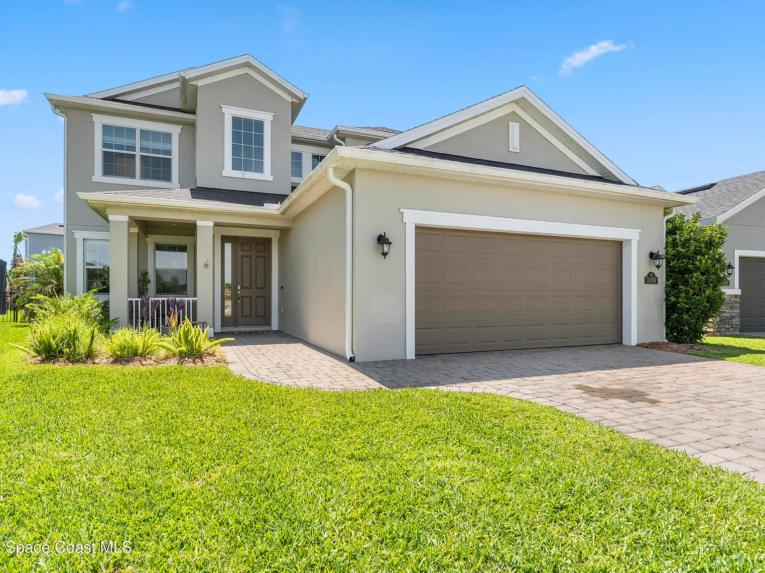 4 bed, 3.5 bath, 2442 sqft, $3,995 — Photo 2