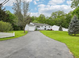2 Delaware Rd, Newburgh, NY 12550