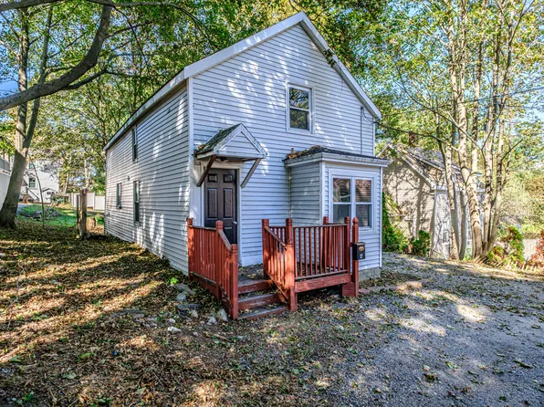 27 Pine Street, Bath, ME 04530