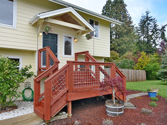 2nd image of 12414 NE Paul Dr