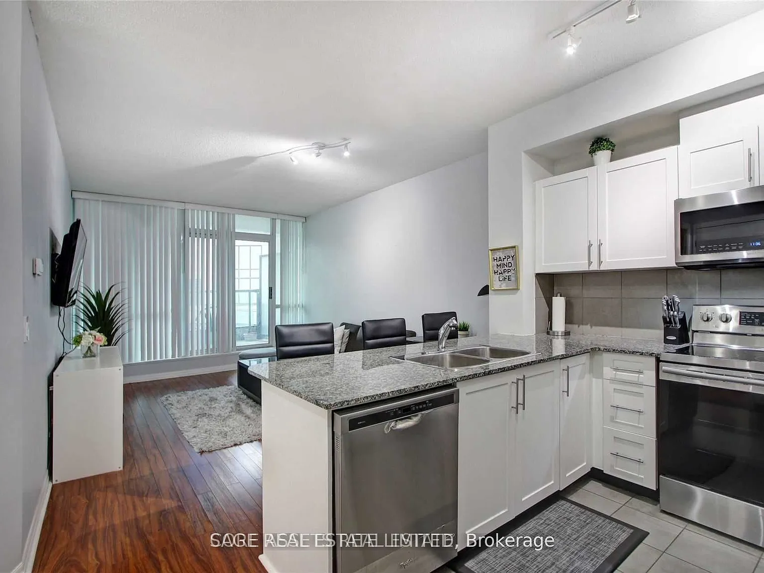 1 bed, $2,300 — Photo 2