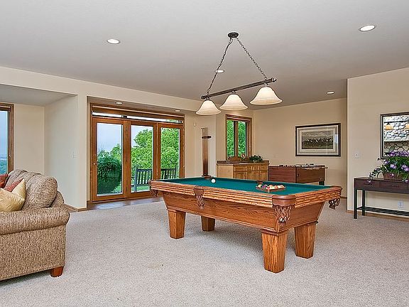 Lower Level Rec Room