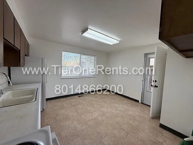 2 bed, 1.0 bath, 800 sqft, $1,395 — Photo 4