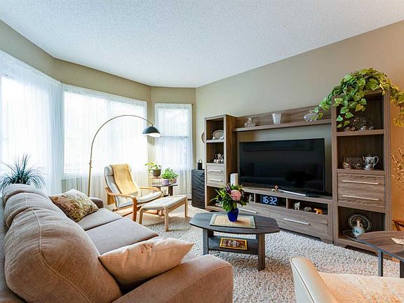 2nd image of 8 N Prestwick Pond Ter SE #206