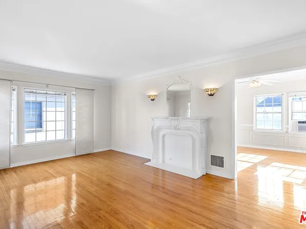 635 1/2 S Burnside Ave, Los Angeles, CA 90036