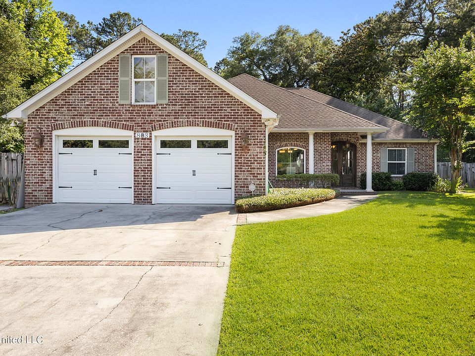 1st image of 803 Magnolia Bayou Blvd