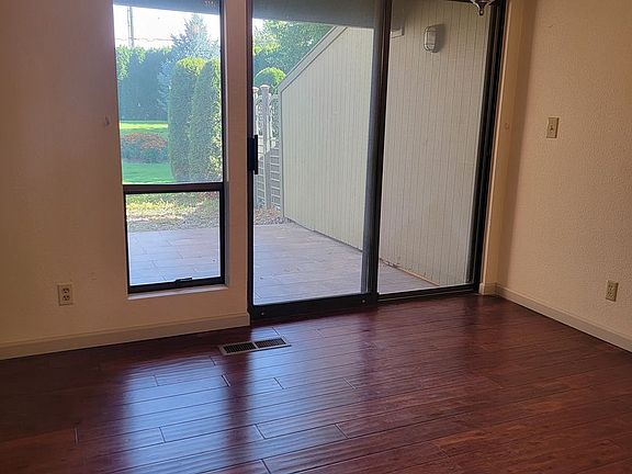 5th image of 601 Village Way APT 63