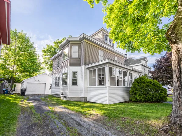 26 Webster Avenue N, Bangor, ME 04401