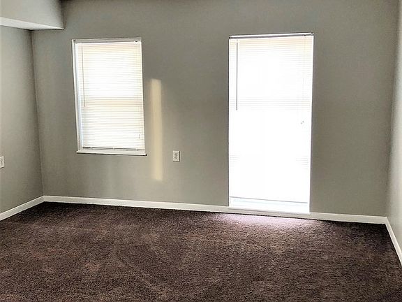 3rd image of 1307 Brush Creek Blvd