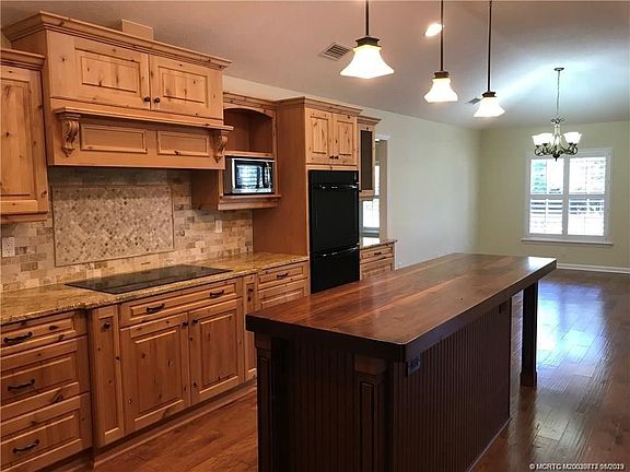 4th image of 6145 SW 33rd St