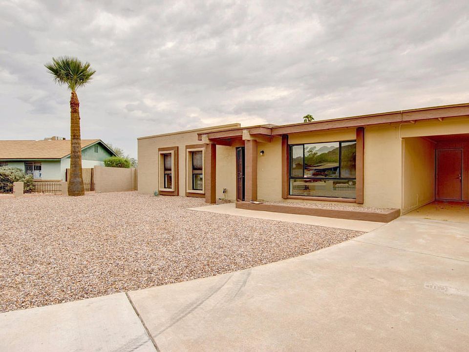 1st image of 1750 E Desert Dr