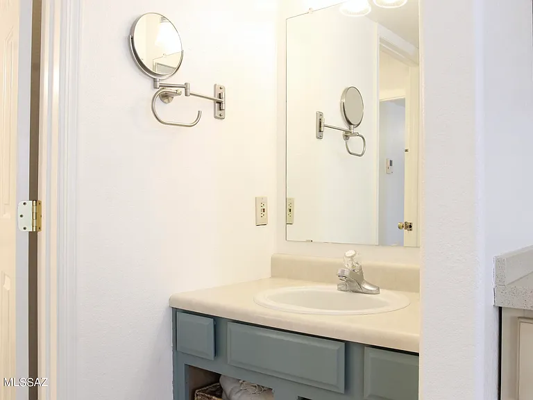 7601 N Calle Sin Envidia — Photo 21