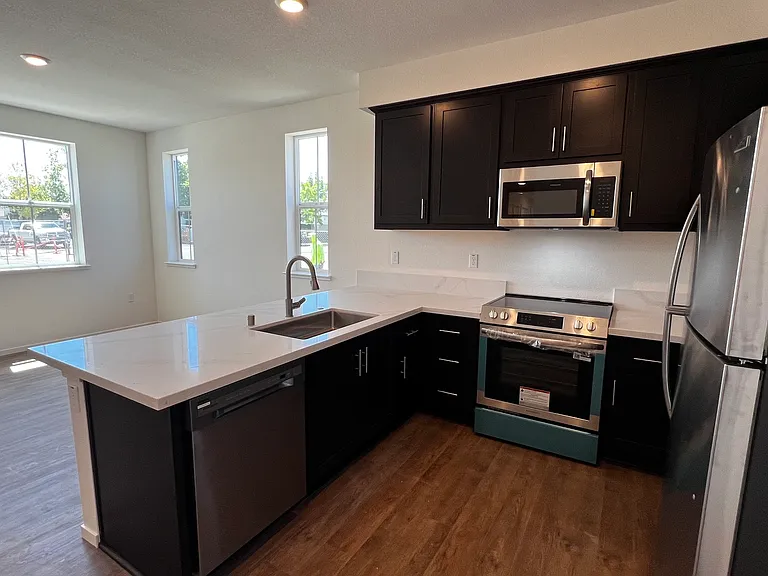 218 Church St #102 — Photo 3