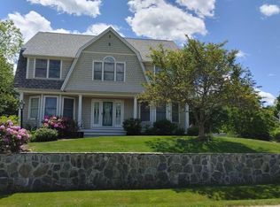 1 Squamscott Cir, Exeter, NH 03833